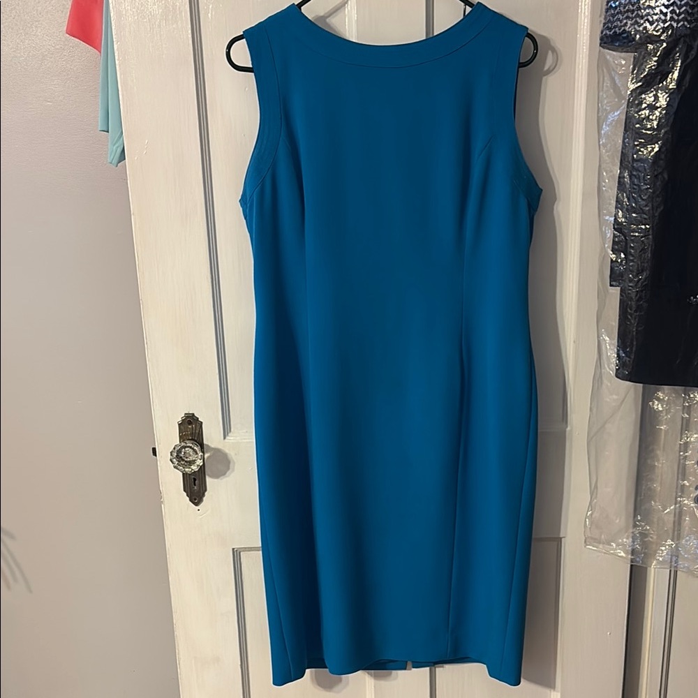 Elegant Blue Kasper Sleeveless Dress